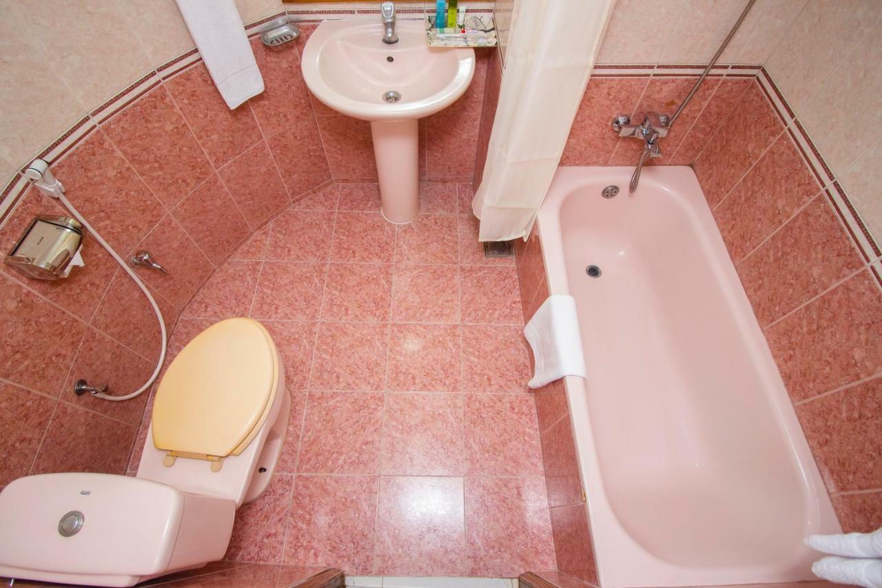Hotel Suite Palace Dhaka Ngoại thất bức ảnh
